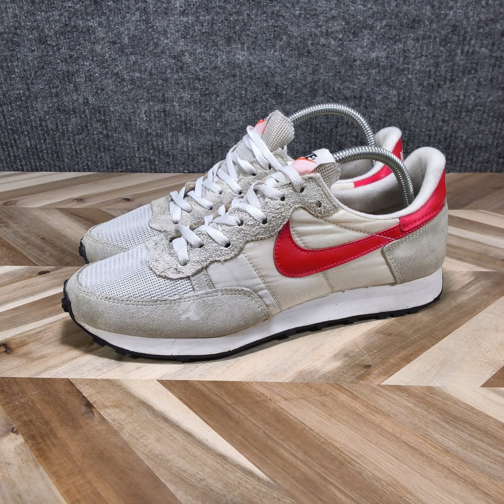 Nike Men Shoeβ 8.5 Challenger Swoosh Low Lace Sneaker Work Train Run Gym Core Go - Picture 2 of 13